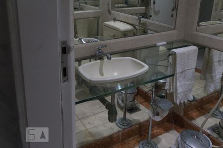 Apartamento para alugar com 144m², 4 quartos e 2 vagasBanheiro Social
