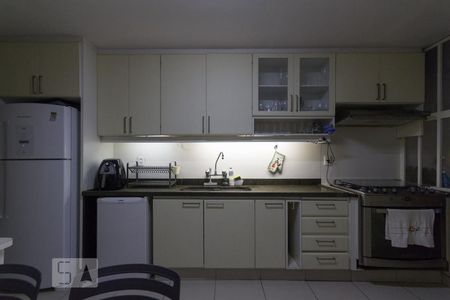 Apartamento para alugar com 144m², 4 quartos e 2 vagasCozinha