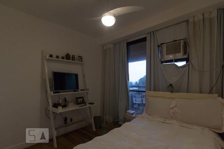 Apartamento para alugar com 144m², 4 quartos e 2 vagasQuarto