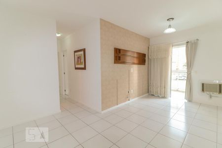 Sala de apartamento para alugar com 2 quartos, 80m² em Jacarepaguá, Rio de Janeiro