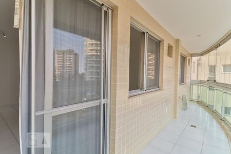 Varanda Sala de apartamento para alugar com 2 quartos, 80m² em Jacarepaguá, Rio de Janeiro