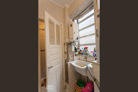 Apartamento à venda com 124m², 3 quartos e sem vaga Apartamento à venda com 124m², 3 quartos e sem vagaÁrea de serviço