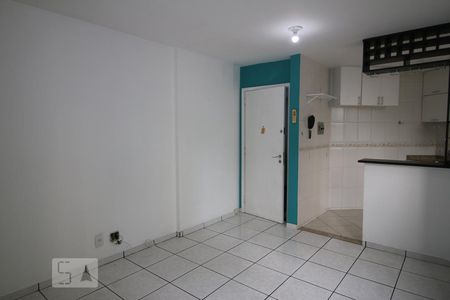 Sala de apartamento para alugar com 2 quartos, 43m² em Freguesia (jacarepaguá), Rio de Janeiro