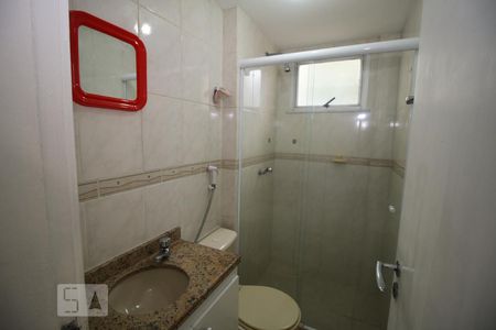 Banheiro Social de apartamento para alugar com 2 quartos, 43m² em Freguesia (jacarepaguá), Rio de Janeiro