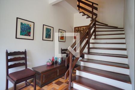 Área comum - Hall de apartamento para alugar com 4 quartos, 139m² em Petrópolis, Porto Alegre