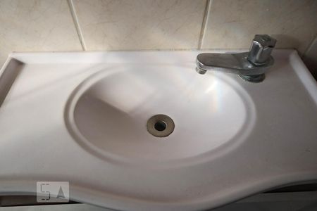 Casa à venda com 200m², 3 quartos e 2 vagasBanheiro