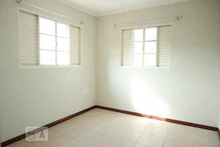 Casa à venda com 200m², 3 quartos e 2 vagasQuarto 3