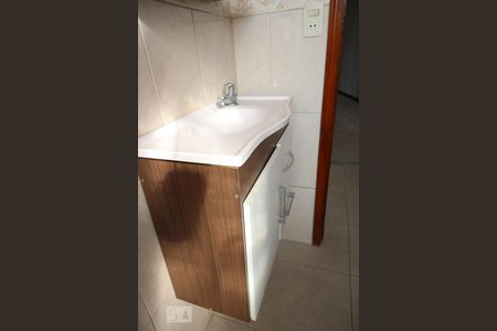 Casa à venda com 200m², 3 quartos e 2 vagasBanheiro