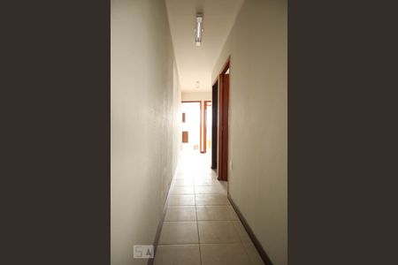 Casa à venda com 200m², 3 quartos e 2 vagasCorredor