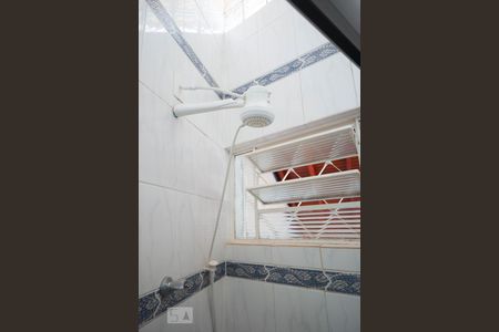 Casa à venda com 200m², 3 quartos e 2 vagasBanheiro