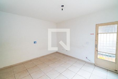 Casa à venda com 82m², 2 quartos e 1 vagaSala