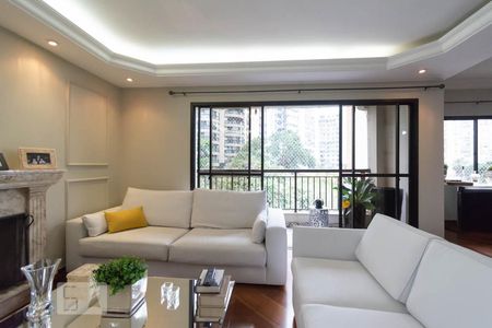Sala Lareira de apartamento à venda com 3 quartos, 198m² em Campo Belo, São Paulo