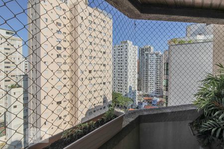 Apartamento para alugar com 137m², 3 quartos e 2 vagas Apartamento para alugar com 137m², 3 quartos e 2 vagasVaranda Quarto 2