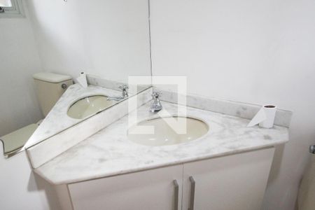 Lavabo de apartamento para alugar com 2 quartos, 137m² em Moema, São Paulo