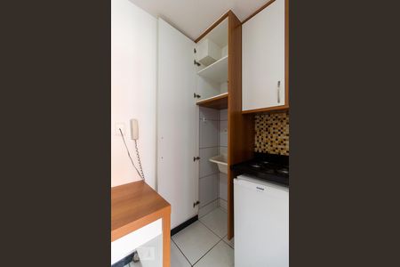 Cozinha de kitnet/studio para alugar com 1 quarto, 27m² em Zona Industrial (guará), Brasília