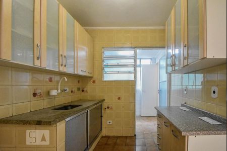 Cozinha de apartamento à venda com 2 quartos, 55m² em Jardim Aeroporto, São Paulo