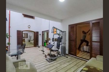 Casa para alugar com 280m², 5 quartos e 1 vaga