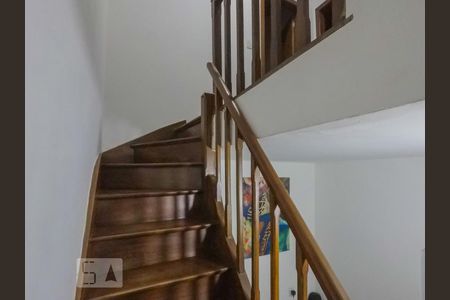 Casa para alugar com 280m², 5 quartos e 1 vaga