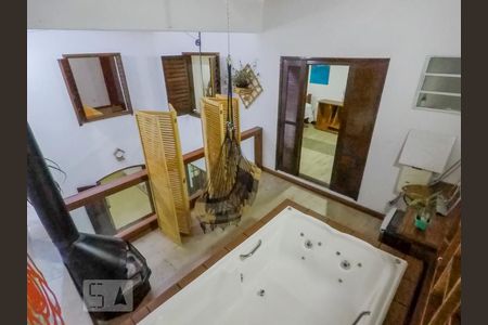 Casa para alugar com 280m², 5 quartos e 1 vaga