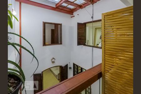 Casa para alugar com 280m², 5 quartos e 1 vaga