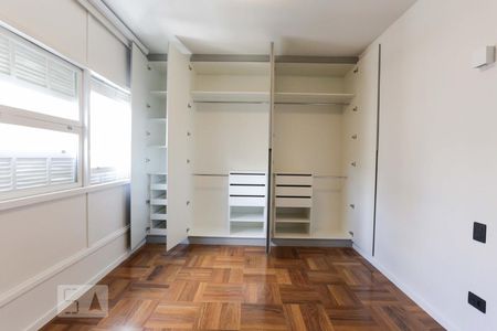 Apartamento para alugar com 150m², 3 quartos e 1 vaga Apartamento para alugar com 150m², 3 quartos e 1 vagaQuarto 02