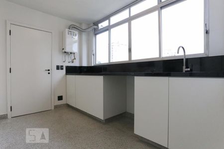 Apartamento para alugar com 150m², 3 quartos e 1 vaga Apartamento para alugar com 150m², 3 quartos e 1 vagaÁrea de Serviço