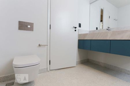 Apartamento para alugar com 150m², 3 quartos e 1 vaga Apartamento para alugar com 150m², 3 quartos e 1 vagaBanheiro