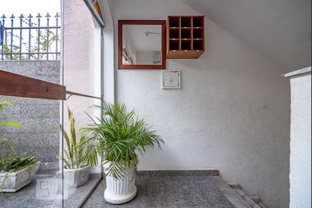 Apartamento para alugar com 75m², 2 quartos e 1 vagaEntrada