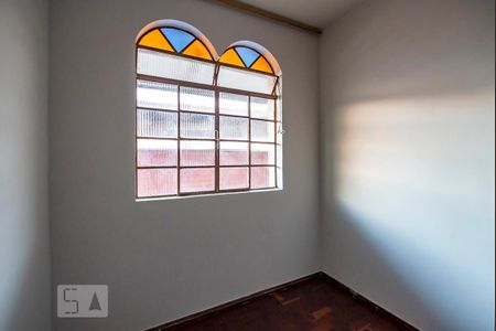 Quarto 1 de apartamento para alugar com 2 quartos, 75m² em Sagrada Familia, Belo Horizonte