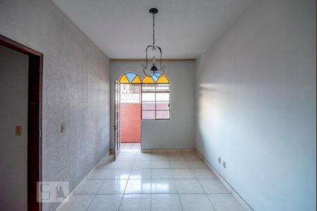 Sala de apartamento para alugar com 2 quartos, 75m² em Sagrada Familia, Belo Horizonte