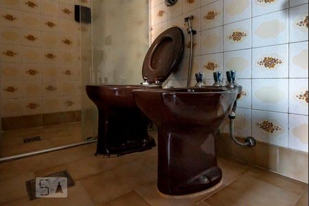 Banheiro de apartamento para alugar com 2 quartos, 75m² em Sagrada Familia, Belo Horizonte