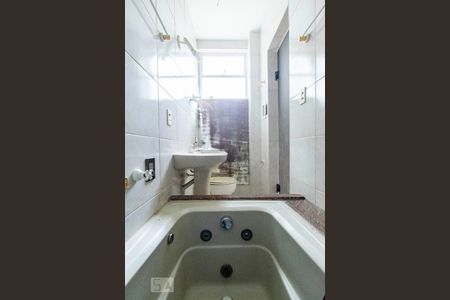 Banheiro Suíte de apartamento para alugar com 3 quartos, 85m² em Cidade Nova, Belo Horizonte