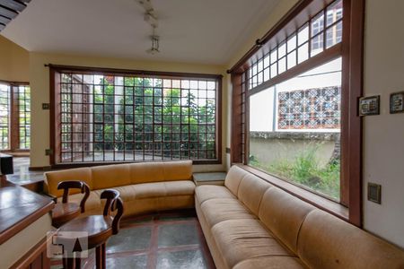 Sala 2 de casa para alugar com 4 quartos, 320m² em Mangabeiras, Belo Horizonte