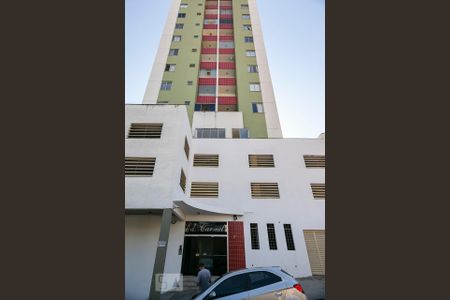 Apartamento para alugar com 60m², 2 quartos e 2 vagas Apartamento para alugar com 60m², 2 quartos e 2 vagasFachada