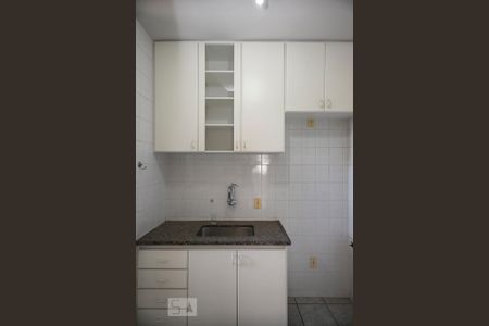 Cozinha de apartamento para alugar com 2 quartos, 60m² em Ipiranga, Belo Horizonte