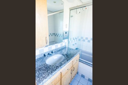 Banheiro de apartamento para alugar com 1 quarto, 55m² em Boa Vista, Porto Alegre
