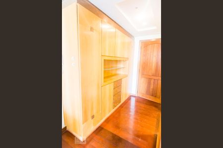 Cozinha de apartamento para alugar com 1 quarto, 55m² em Boa Vista, Porto Alegre