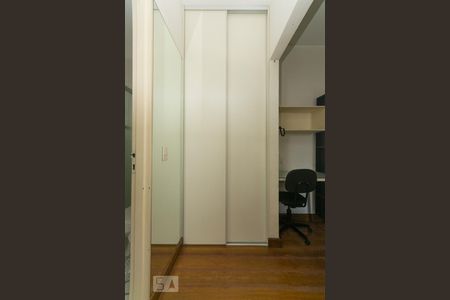 Corredor de apartamento à venda com 1 quarto, 47m² em Saúde, São Paulo