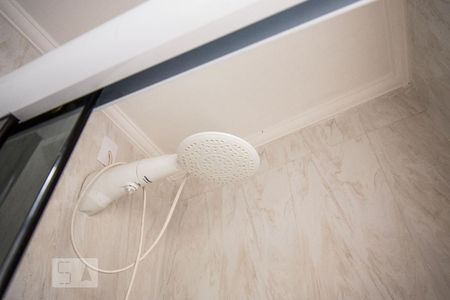 Banheiro de kitnet/studio para alugar com 1 quarto, 78m² em Centro, São Paulo