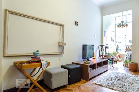 Apartamento à venda com 100m², 3 quartos e sem vaga Apartamento à venda com 100m², 3 quartos e sem vagaSala