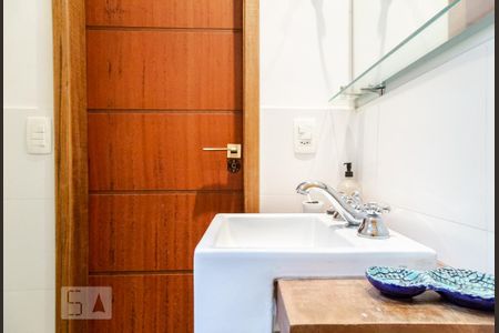 Apartamento à venda com 100m², 3 quartos e sem vaga Apartamento à venda com 100m², 3 quartos e sem vagaBanheiro Social