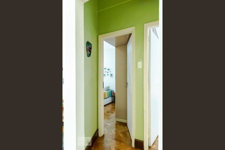 Apartamento à venda com 100m², 3 quartos e sem vaga Apartamento à venda com 100m², 3 quartos e sem vagaCorredor