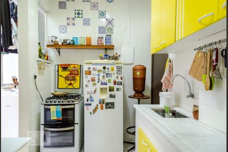 Apartamento à venda com 100m², 3 quartos e sem vaga Apartamento à venda com 100m², 3 quartos e sem vagaCozinha