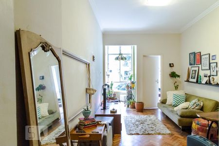 Apartamento à venda com 100m², 3 quartos e sem vaga Apartamento à venda com 100m², 3 quartos e sem vagaSala