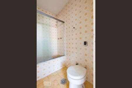 Banheiro de apartamento para alugar com 3 quartos, 100m² em Maracanã, Rio de Janeiro