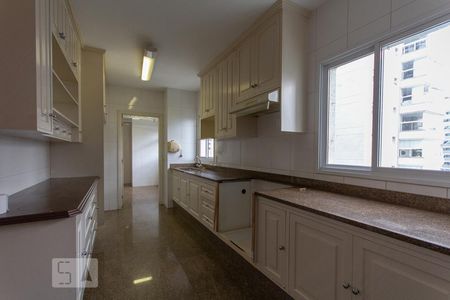 Apartamento à venda com 248m², 4 quartos e 3 vagasCozinha