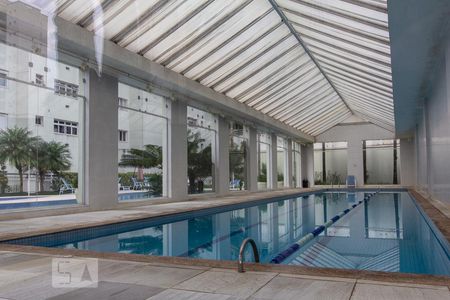 Apartamento à venda com 248m², 4 quartos e 3 vagasPiscina Aquecida