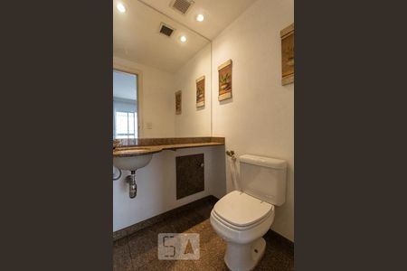 Apartamento à venda com 248m², 4 quartos e 3 vagasLavabo