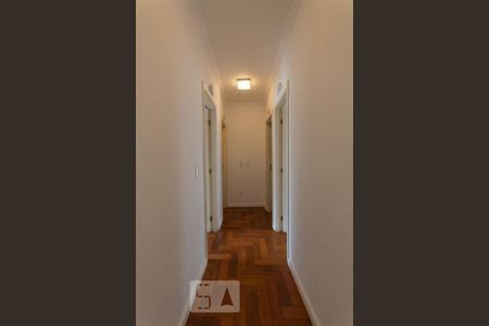 Apartamento à venda com 248m², 4 quartos e 3 vagasAcesso aos quartos