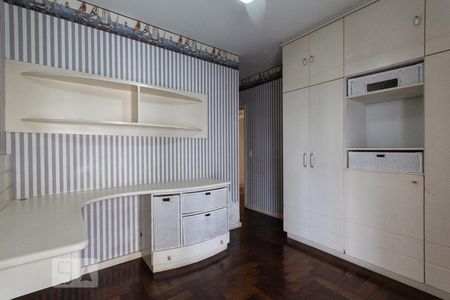 Apartamento à venda com 248m², 4 quartos e 3 vagasSuíte 3